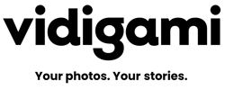 Vidigami_black_logo_centered_slogan_alphabg